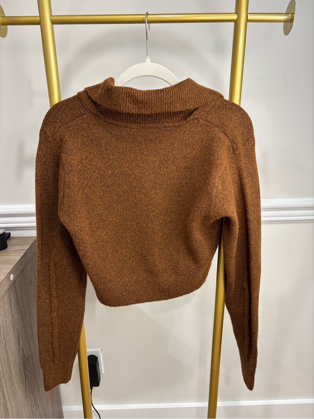 Commense Cropped Rust-Brown Buttoned Collared Cardigan - Picture 2 of 2